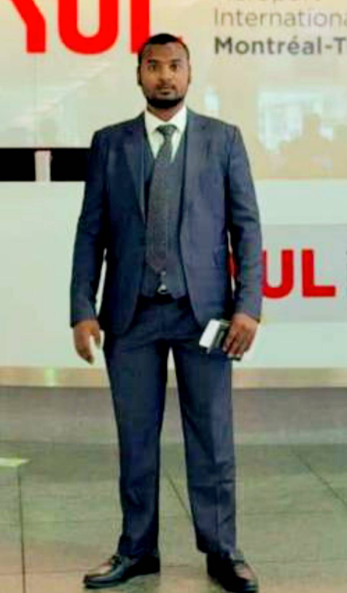 Ibrahim Ahmat Khalid fait la promotion de fausses bourses à Cotonou
