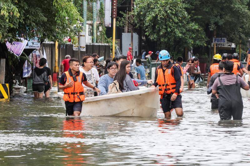 (Multimédia) Philippines : le bilan de deux typhons s'élève à 259 morts